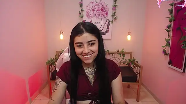 Snapshot of Adri_gomez_x chatting on 2, 7, 2026 Adri gomez x online show from 2, 7, 2026
