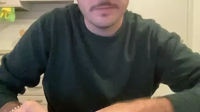 Snapshot of Al0neB0y01 chatting on 6, 1, 2026 Al0neB0y01 online show from 6, 1, 2026