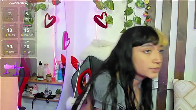 Snapshot of MeowMota_ chatting on 5, 6, 2026 MeowMota online show from 5, 6, 2026