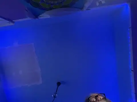 LickYourYoni online show from 18, 2, 2026