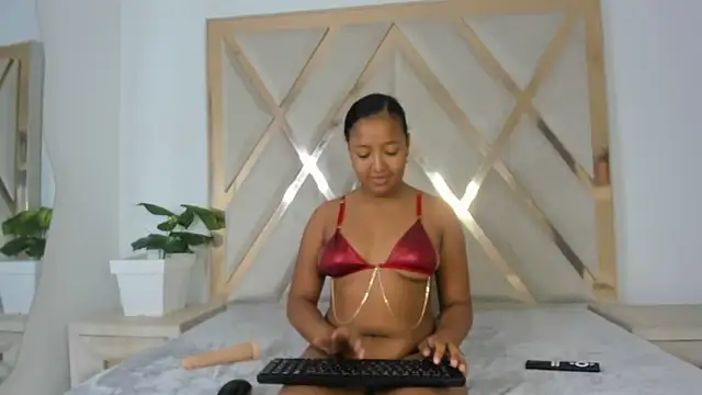 Snapshot of sweetdesireasm chatting on 3, 2, 2026 sweetdesireasm online show from 3, 2, 2026