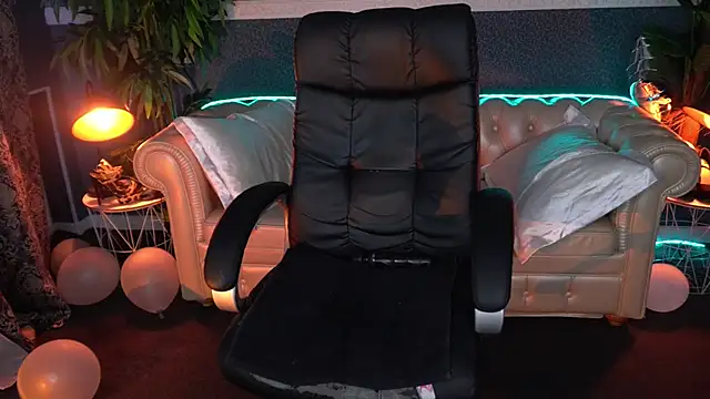 Dafni Monn online show from 16, 3, 2026