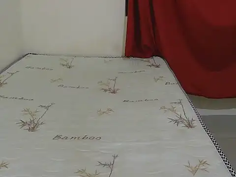 Snapshot of slut-Nana chatting on 7, 1, 2026 slut-Nana online show from 7, 1, 2026