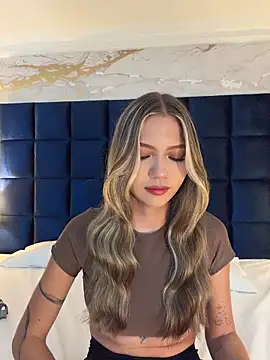 EmmaJhoons online show from 17, 5, 2026