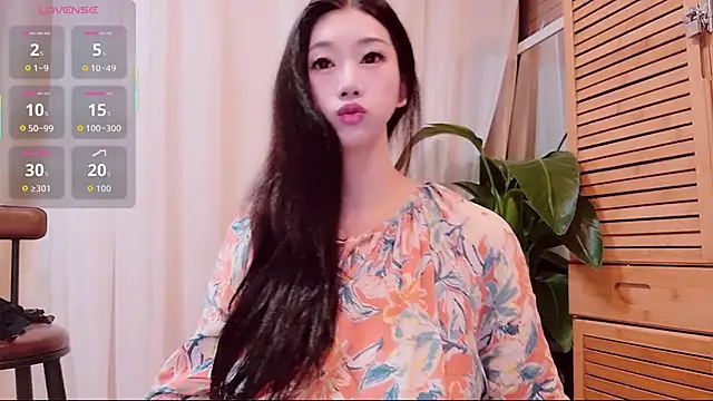 Snapshot of neinei_bao chatting on 12, 6, 2026 neinei bao online show from 12, 6, 2026