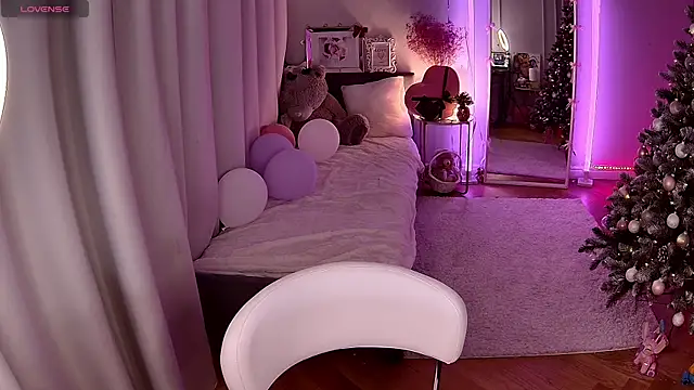 Snapshot of Alina_Mood chatting on 14, 1, 2026 Alina Mood online show from 14, 1, 2026