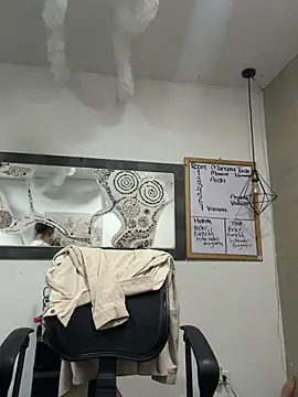 Theo Rowan online show from 13, 1, 2026