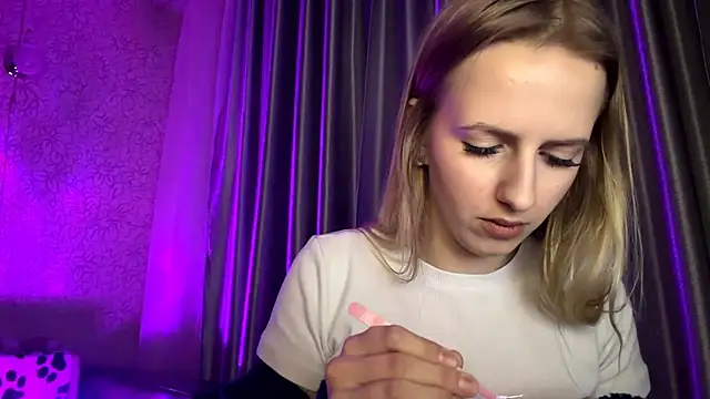 JeannettaIltzsch online show from 6, 2, 2026