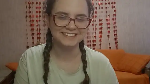 Snapshot of Miyabeee chatting on 8, 3, 2026 Miyabeee online show from 8, 3, 2026