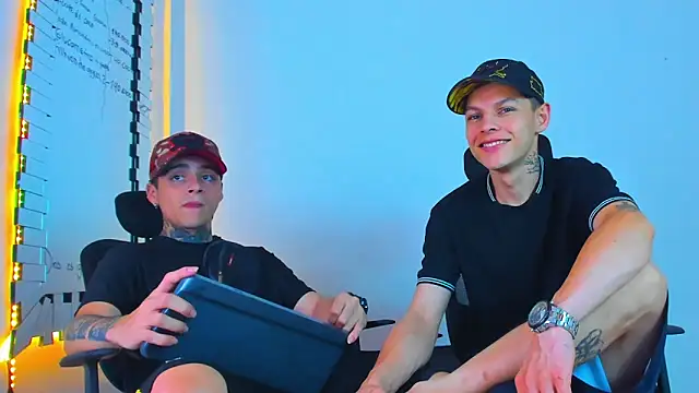 Snapshot of Thomas-Wil chatting on 9, 2, 2026 Thomas-Wil online show from 9, 2, 2026