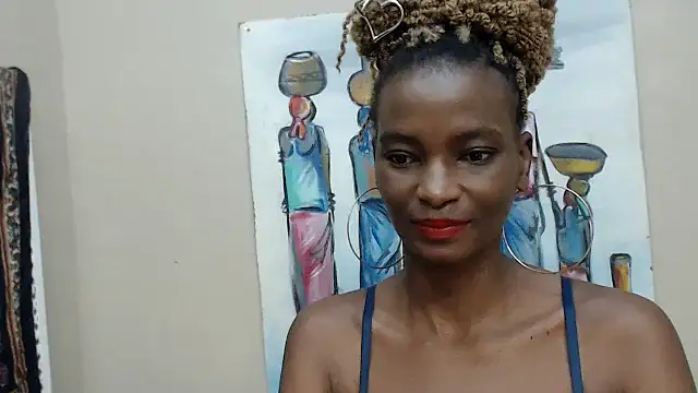Snapshot of TallDivaNoir chatting on 2, 7, 2026 TallDivaNoir online show from 2, 7, 2026
