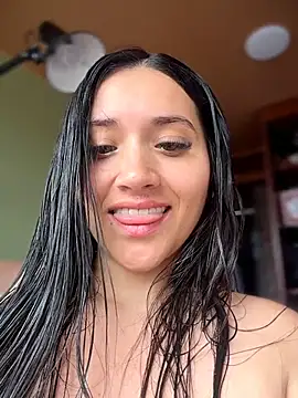 Snapshot of Veronica_Wins_ chatting on 26, 6, 2026 Veronica Wins online show from 26, 6, 2026
