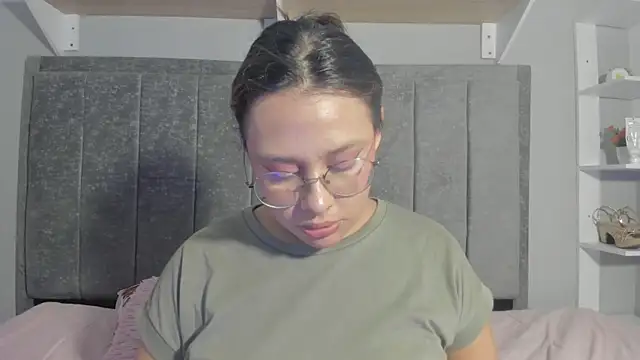 Snapshot of rosse_taylorx1 chatting on 24, 6, 2026 rosse taylorx1 online show from 24, 6, 2026