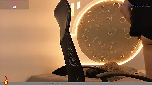 Snapshot of Apolo_lux1 chatting on 17, 7, 2026 Apolo lux1 online show from 17, 7, 2026