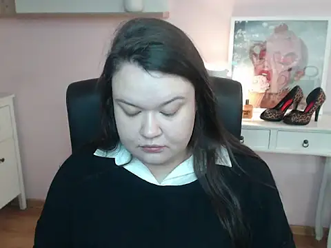 HollyDanceSoul online show from 13, 2, 2026