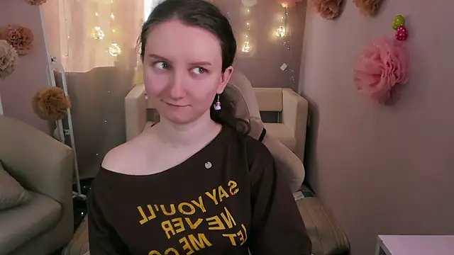 SunshineBlaze online show from 9, 4, 2026