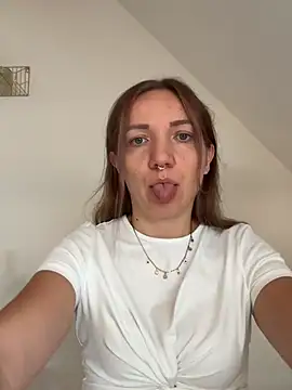 Marina und Jayden online show from 24, 7, 2026