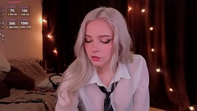 Snapshot of ShyniAlice chatting on 9, 2, 2026 ShyniAlice online show from 9, 2, 2026