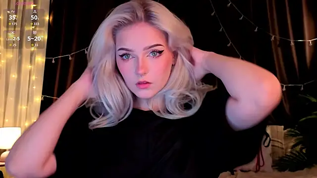 ShyniAlice online show from 5, 6, 2026
