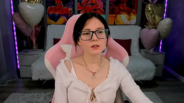 Snapshot of KikaOsterman chatting on 18, 2, 2026 KikaOsterman online show from 18, 2, 2026