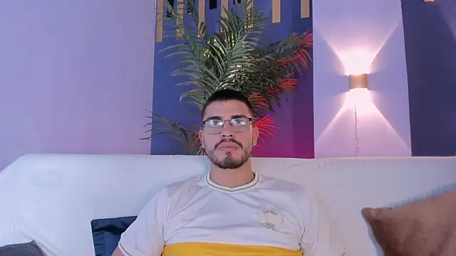 Snapshot of Jay_Grip chatting on 18, 3, 2026 Jay Grip online show from 18, 3, 2026