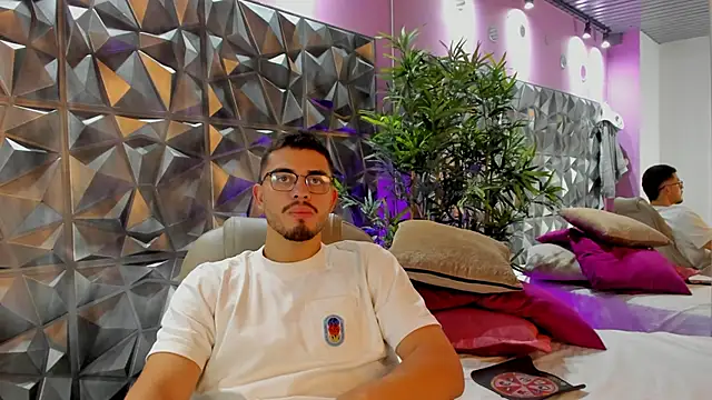 Snapshot of Jay_Grip chatting on 27, 3, 2026 Jay Grip online show from 27, 3, 2026