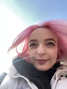 aka Blonde online show from 1, 3, 2026