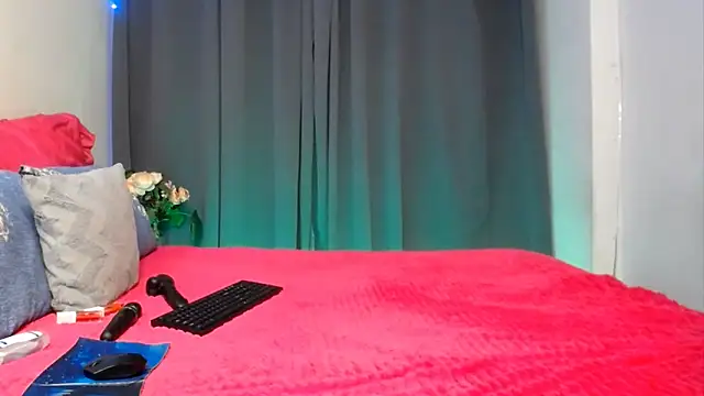 FifiBae1 online show from 2, 6, 2026