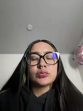 Snapshot of Diosa_lunar1 chatting on 24, 7, 2026 Diosa lunar1 online show from 24, 7, 2026