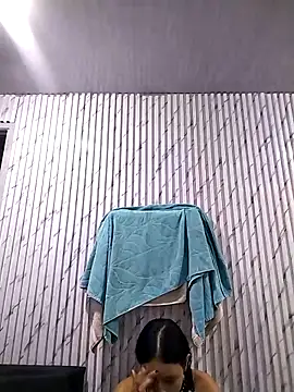 l0lita emi online show from 14, 4, 2026