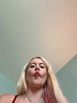 Snapshot of blondebunny999_999 chatting on 12, 6, 2026 blondebunny999 999 online show from 12, 6, 2026