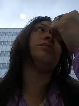 yessica gomez01 online show from 13, 5, 2026
