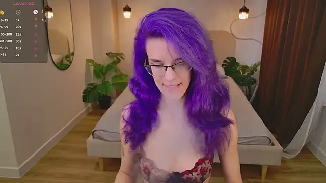 Snapshot of AuraLaunni chatting on 21, 7, 2026 AuraLaunni online show from 21, 7, 2026