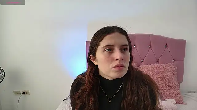 Cherry Boomxx online show from 25, 3, 2026