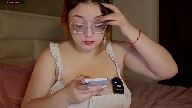 Mia Franklyn online show from 25, 5, 2026