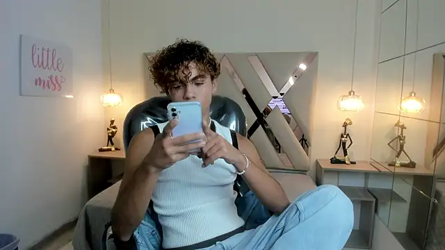 Anyelo Twink online show from 12, 3, 2026