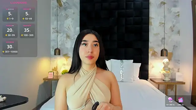 emily clarkk  online show from 26, 2, 2026