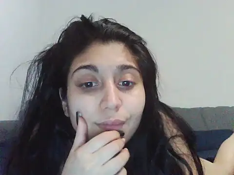 Roxanamadia online show from 8, 2, 2026