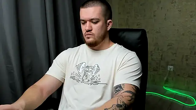 Snapshot of Well_boy chatting on 13, 2, 2026 Well boy online show from 13, 2, 2026