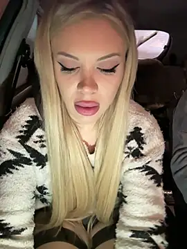 AlyssaFoxx  online show from 1, 2, 2026