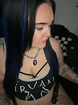 Miss CurvesXXX online show from 11, 4, 2026