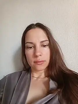 Snapshot of She-Moon chatting on 16, 6, 2026 She-Moon online show from 16, 6, 2026