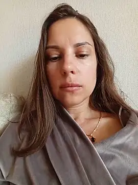 Snapshot of She-Moon chatting on 29, 6, 2026 She-Moon online show from 29, 6, 2026