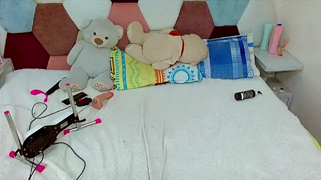 sabriana smith1 online show from 5, 4, 2026