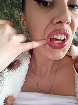 Virgin Pussy SquirtX online show from 16, 2, 2026