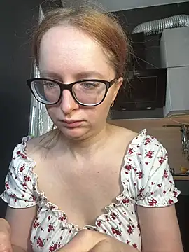 coy girl  online show from 19, 2, 2026