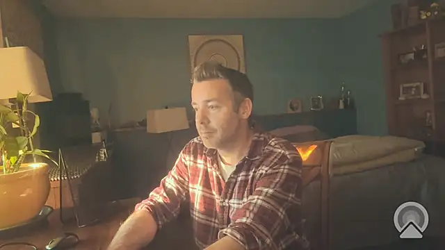 chrisw8140 online show from 20, 4, 2026