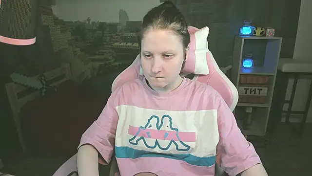 KiraDuvall online show from 14, 2, 2026