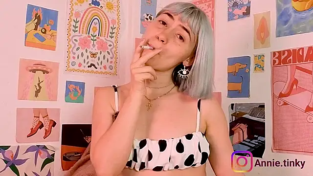 annieTinky0 online show from 17, 2, 2026