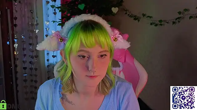 Snapshot of Roziett_Belle chatting on 8, 2, 2026 Roziett Belle online show from 8, 2, 2026